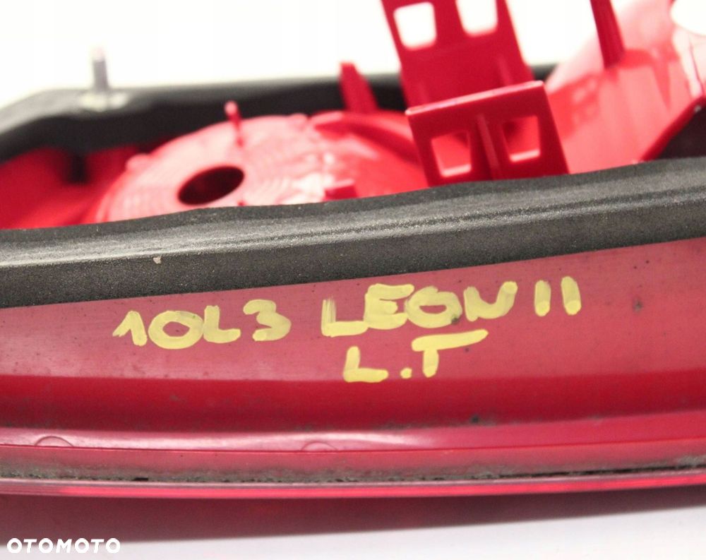 SEAT LEON II 05R- LAMPA LEWA TYLNA LEWY TYŁ W KLAPE - 5