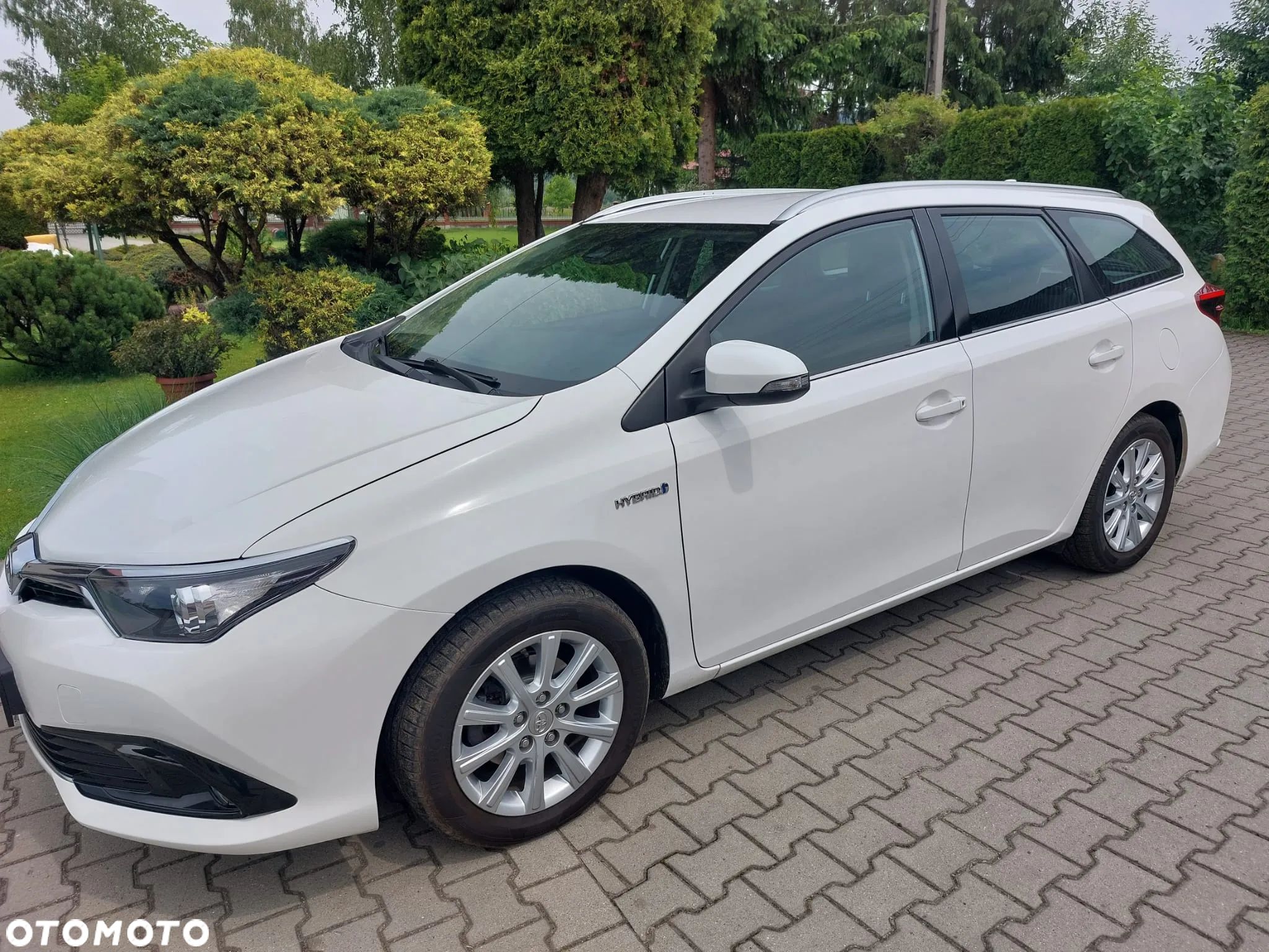 Toyota Auris 1.8 VVT-i Hybrid Automatik Life - 1