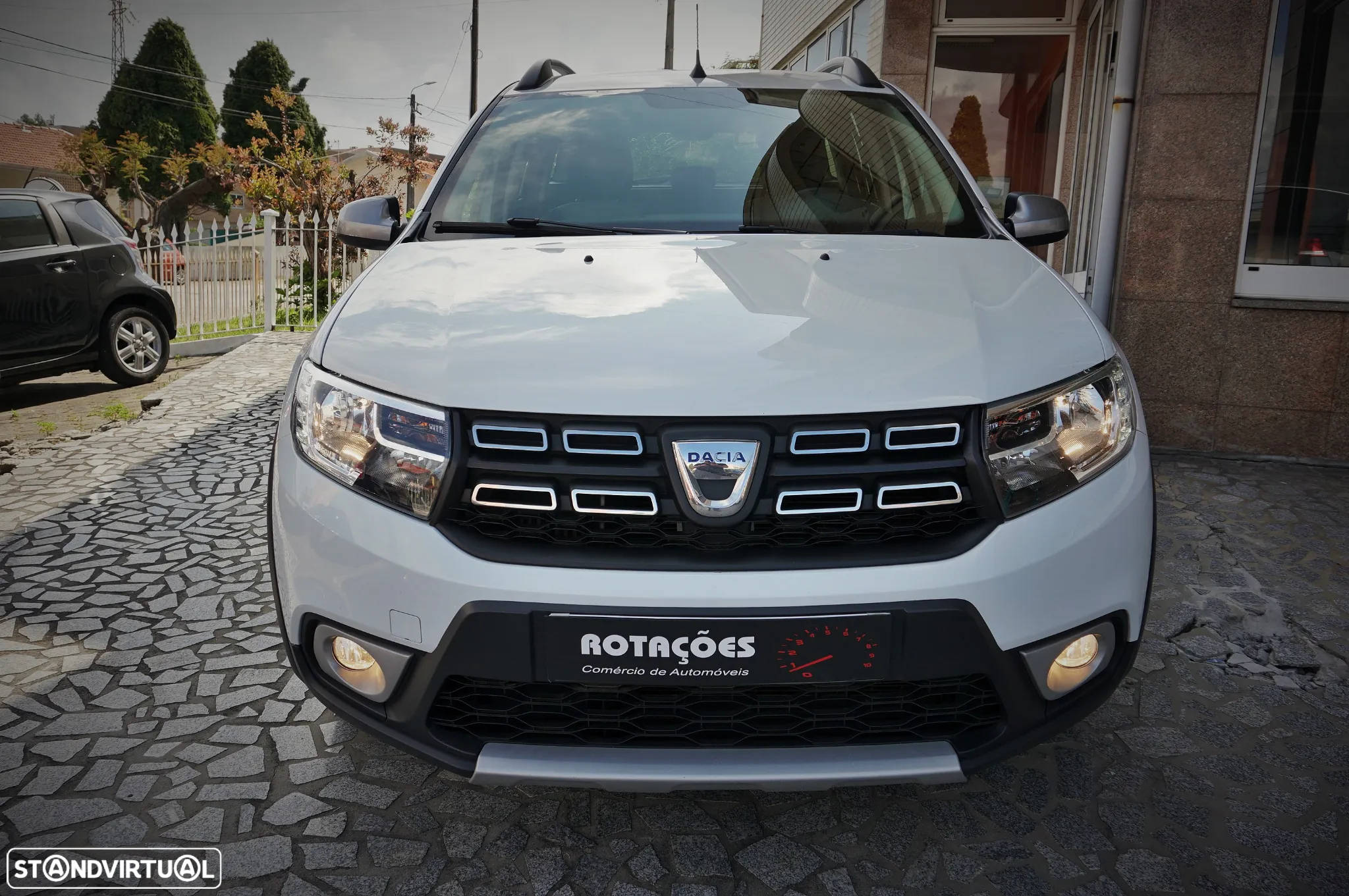 Dacia Logan MCV 0.9 TCe Stepway - 2