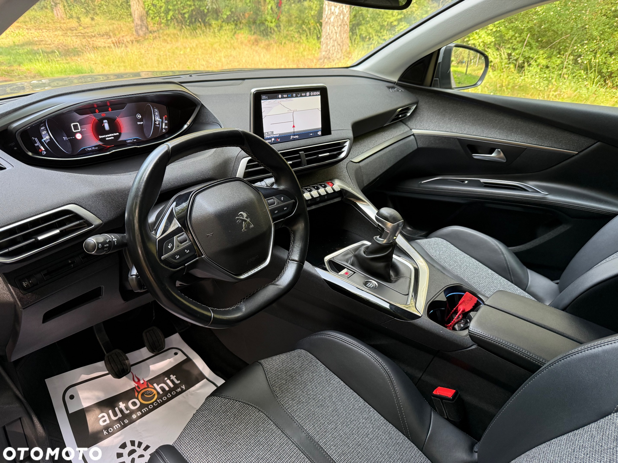 Peugeot 3008 1.5 BlueHDi Allure S&S - 27