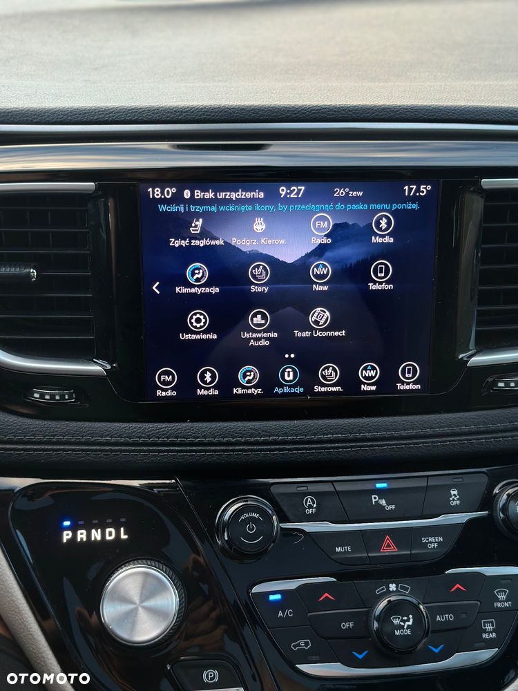 Chrysler Pacifica - 19