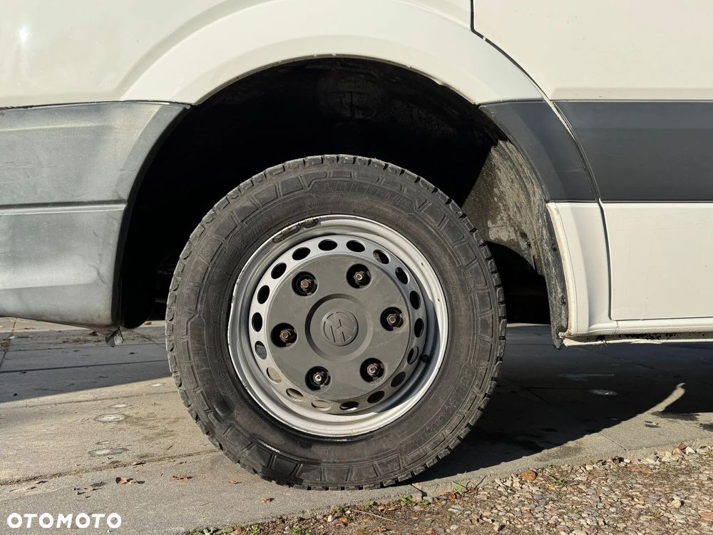 Volkswagen CRAFTER BLIŻNIAKI KONTENER WINDA KLIMATYZACJA - 18