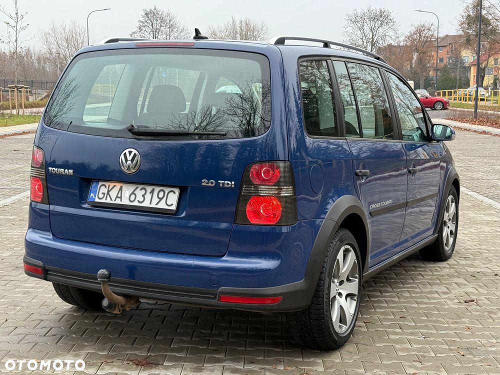 Volkswagen Touran 2.0 TDI DPF DSG Freestyle - 10