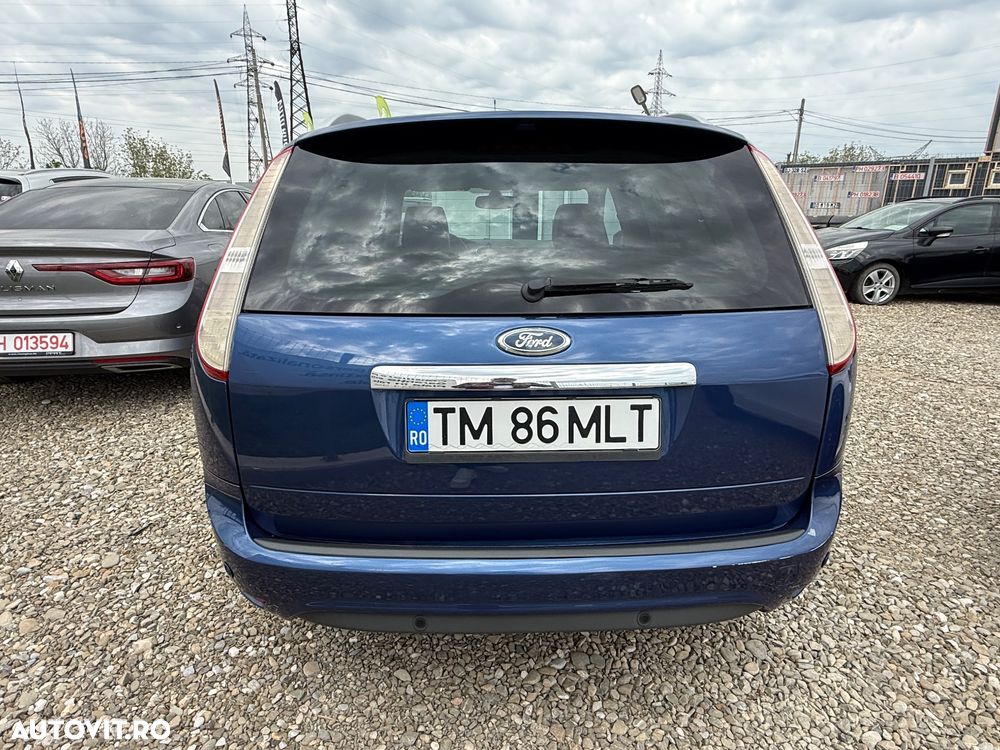 Ford Focus 2.0 Ghia - 5