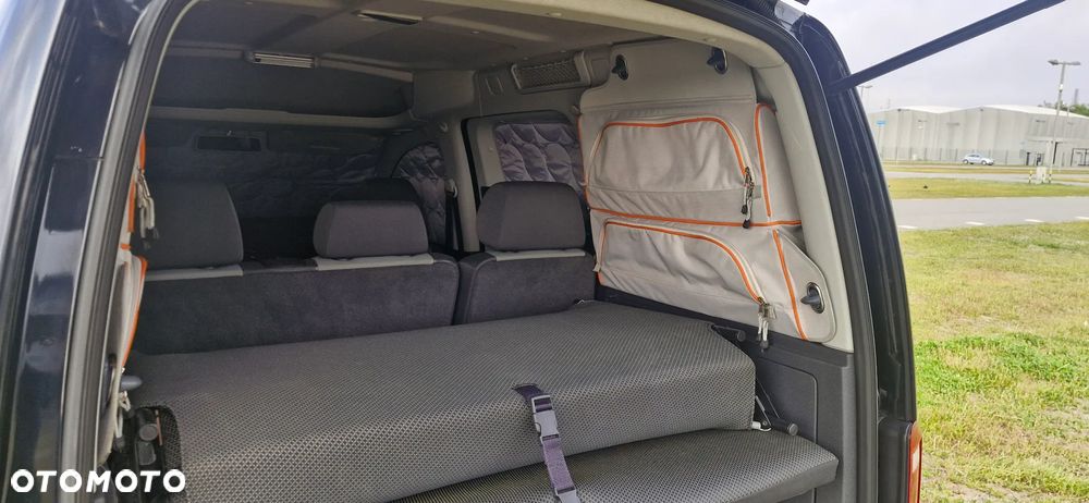 Volkswagen California - 11