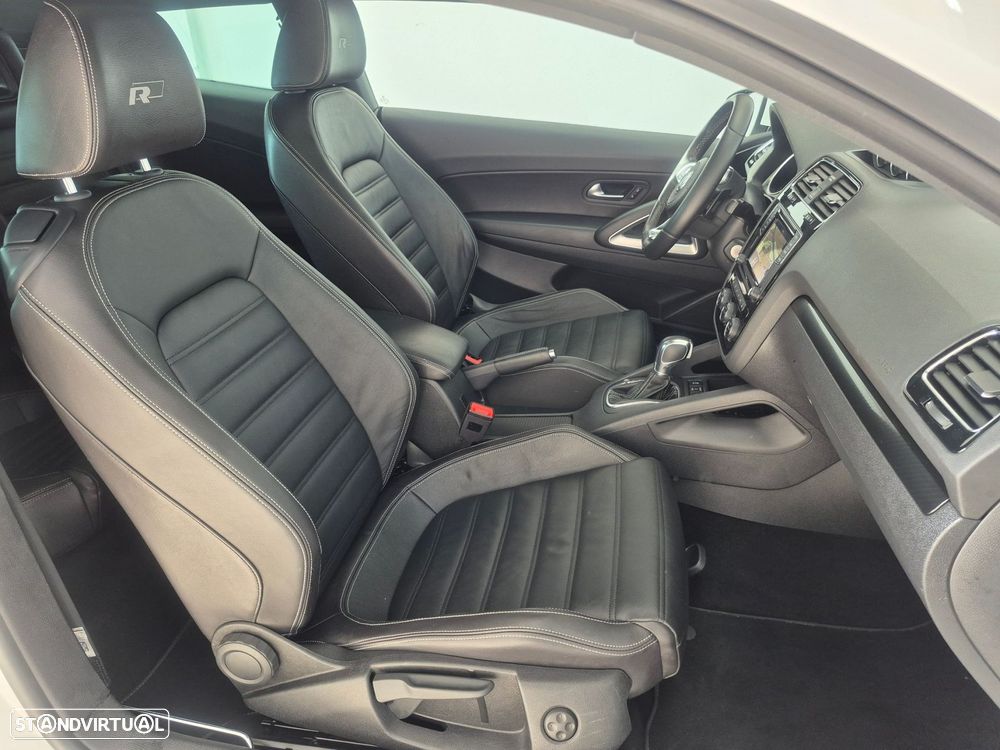 VW Scirocco 2.0 TDI Sport DSG - 25