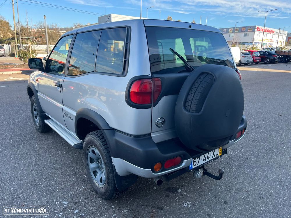 Nissan Terrano II Van - 3