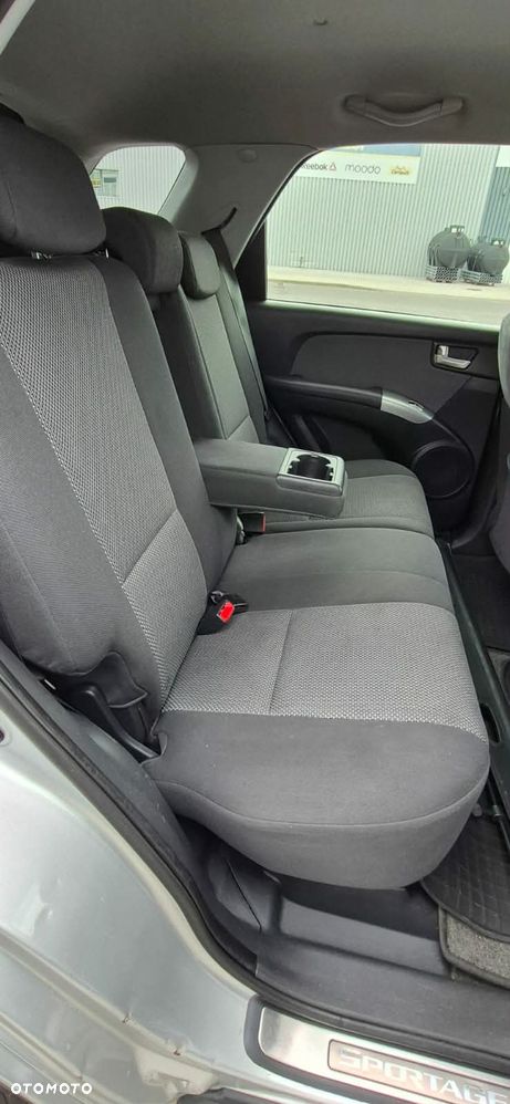 Kia Sportage 2.0 d Freedom - 11