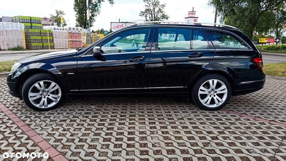 Mercedes-Benz C-Class 2009 photo 3
