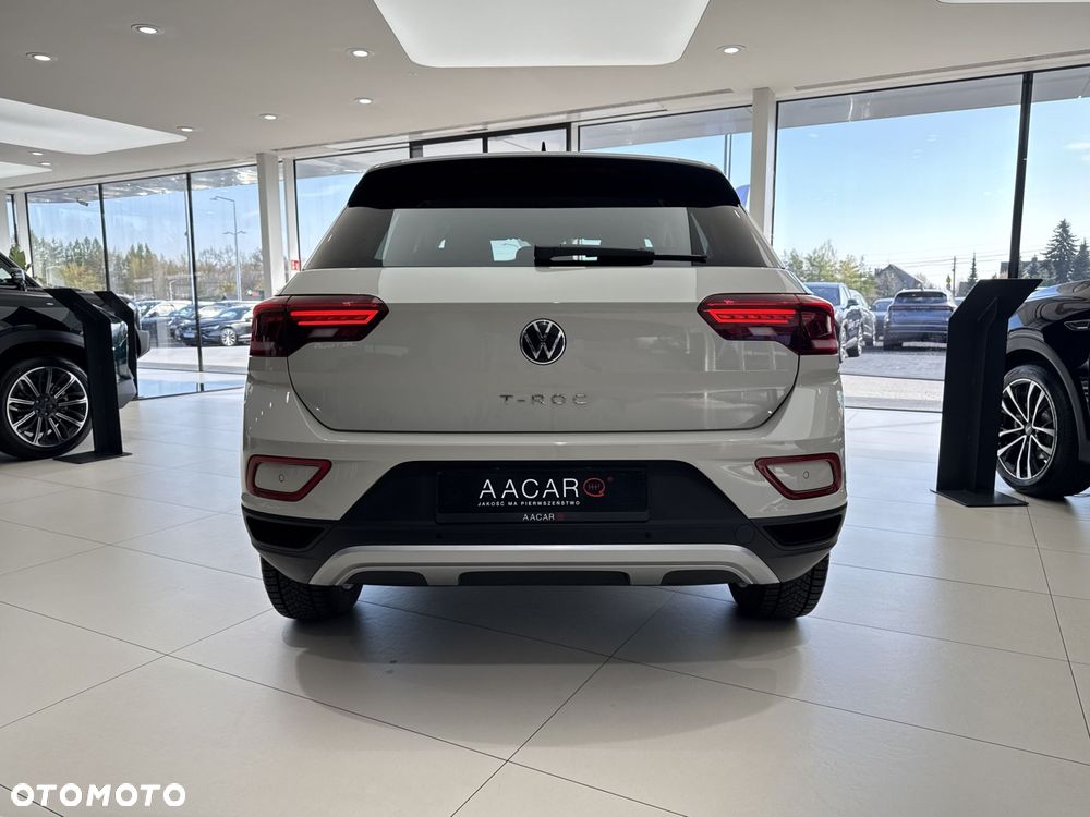Volkswagen T-Roc - 4