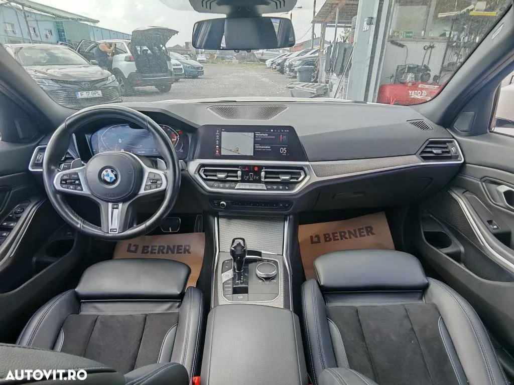 BMW Seria 3 320d xDrive AT MHEV - 2