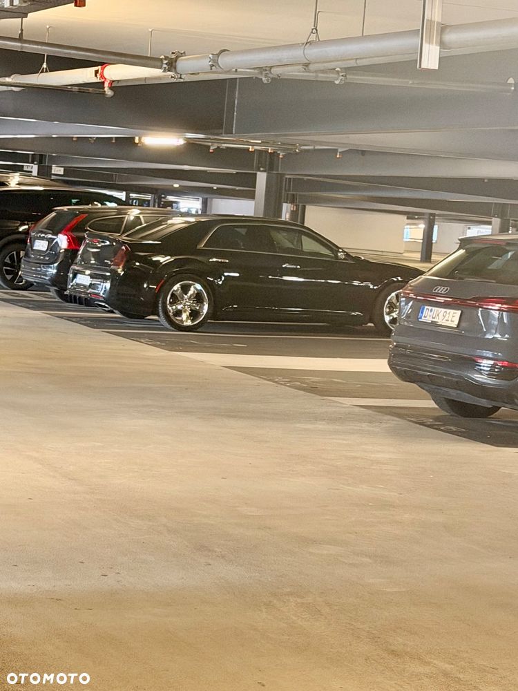 Chrysler 300C - 30