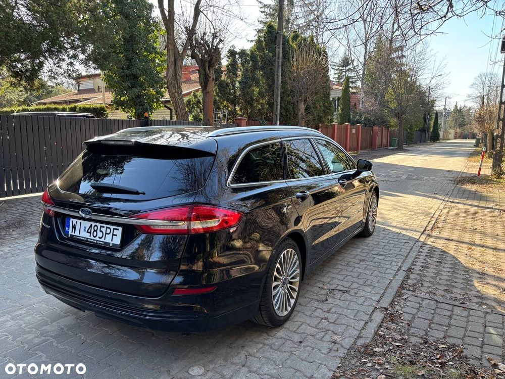 Ford Mondeo 2.0 Hybrid Titanium - 4