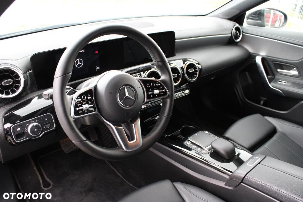 Mercedes-Benz CLA - 11