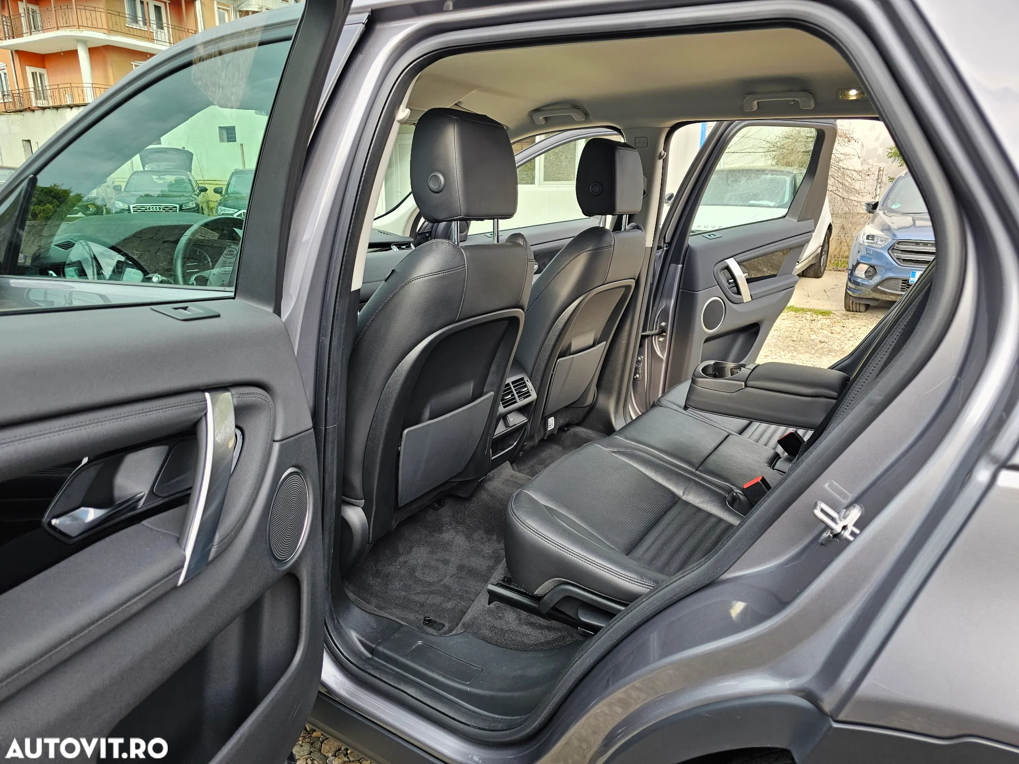 Land Rover Discovery Sport 2.0 D180 MHEV SE - 23