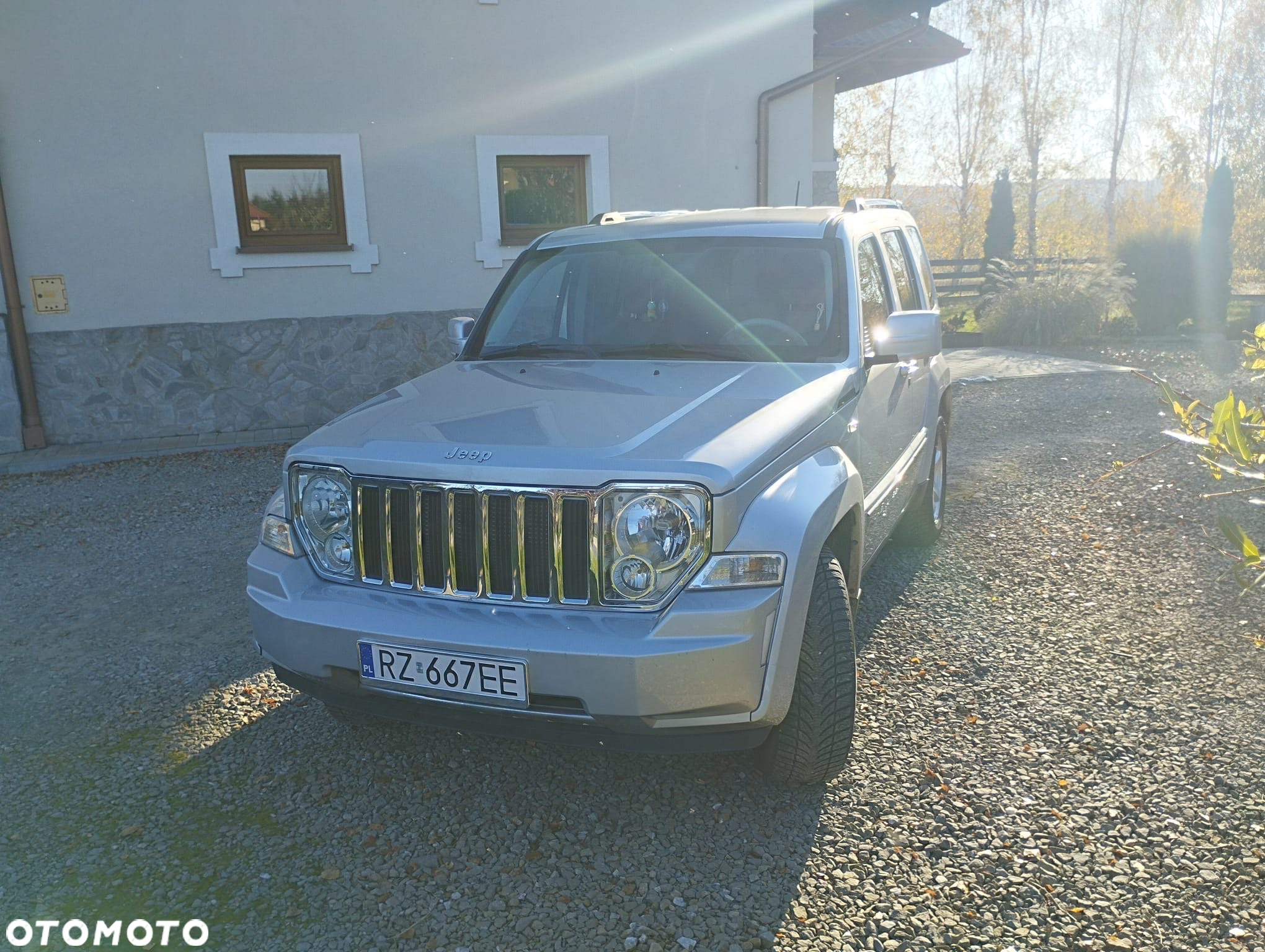 Jeep Cherokee - 8