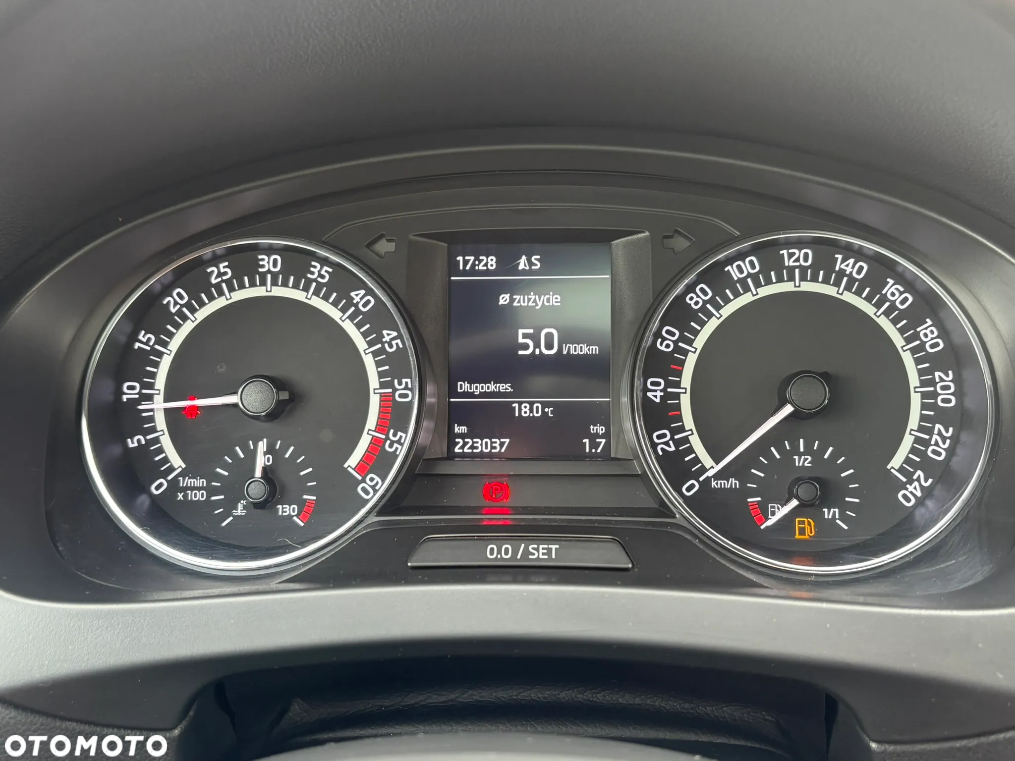 Skoda RAPID Spaceback 1.6 TDI (Green tec) Monte Carlo - 33