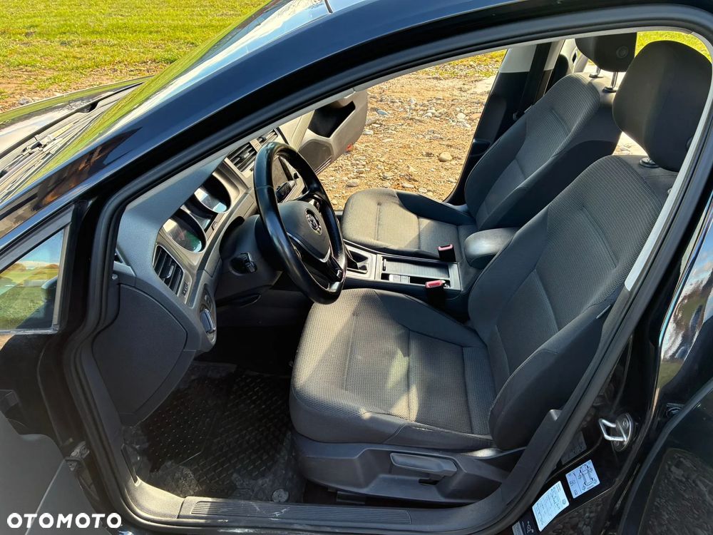 Volkswagen Golf 2.0 TDI BlueMotion Technology Edition - 6