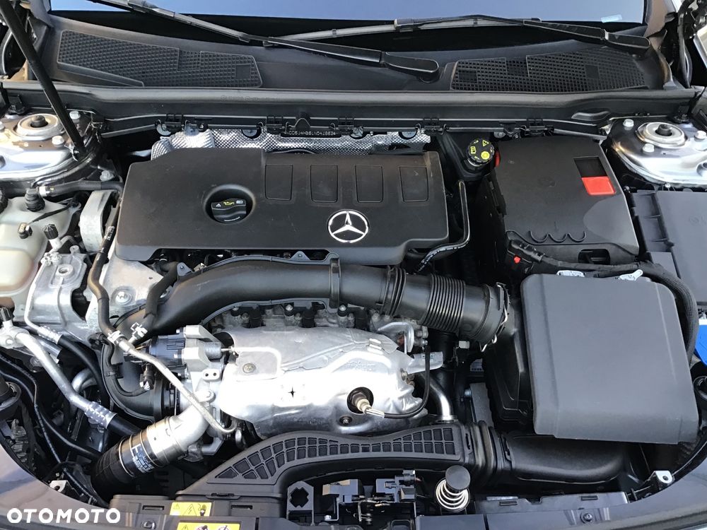 Mercedes-Benz CLA 250 4Matic 7G-DCT Edition 2020 - 36