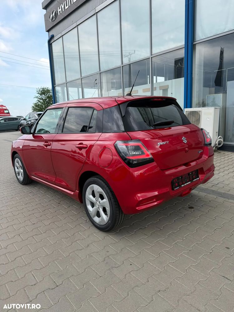 Suzuki Swift 1.2 Dualjet 12V CVT MHEV Passion - 4