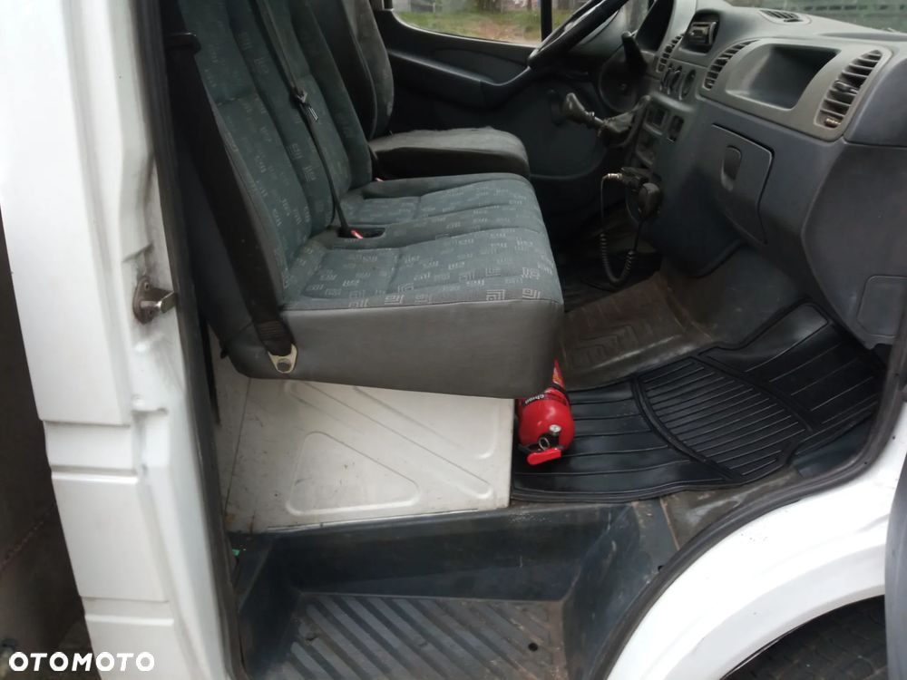 Mercedes-Benz Sprinter - 14