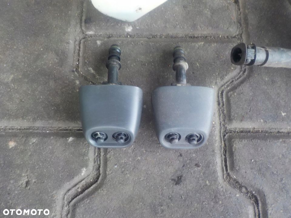 VW T5 SPRYSKIWACZE SPRYSKI LAMP DYSZE KOMPLET - 2