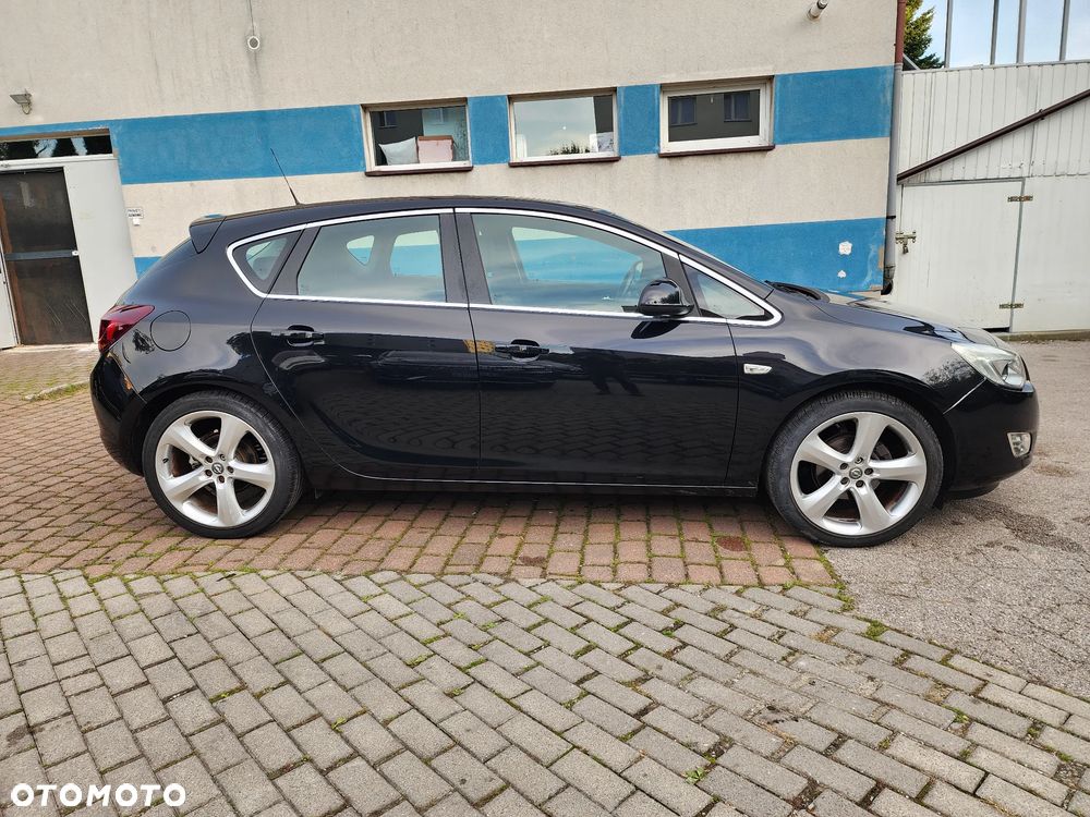 Opel Astra 1.4 Turbo Cosmo - 1