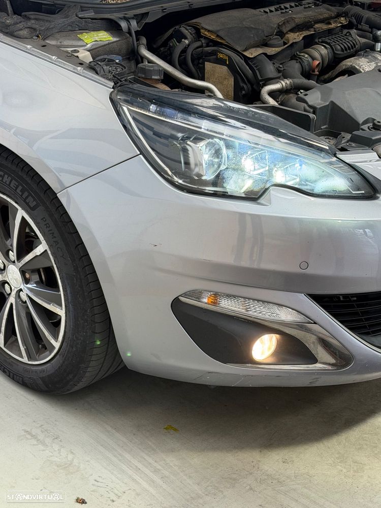 Peugeot 308 SW BlueHDi 120 EAT6 Stop & Start Allure - 9