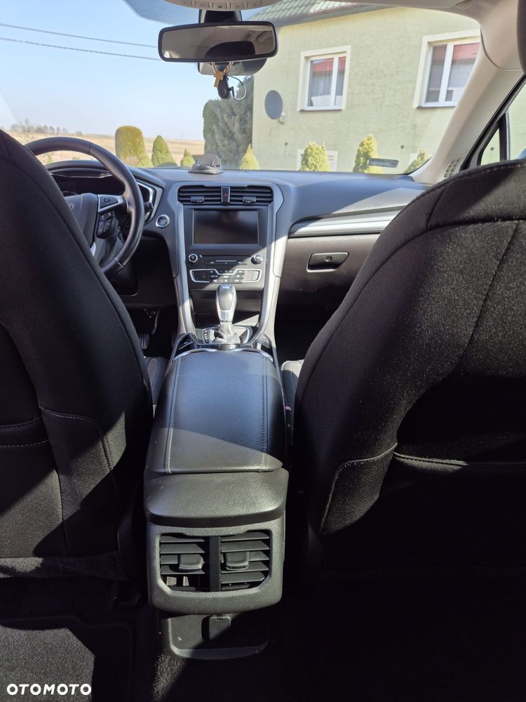 Ford Mondeo 2.0 TDCi Titanium PowerShift - 25