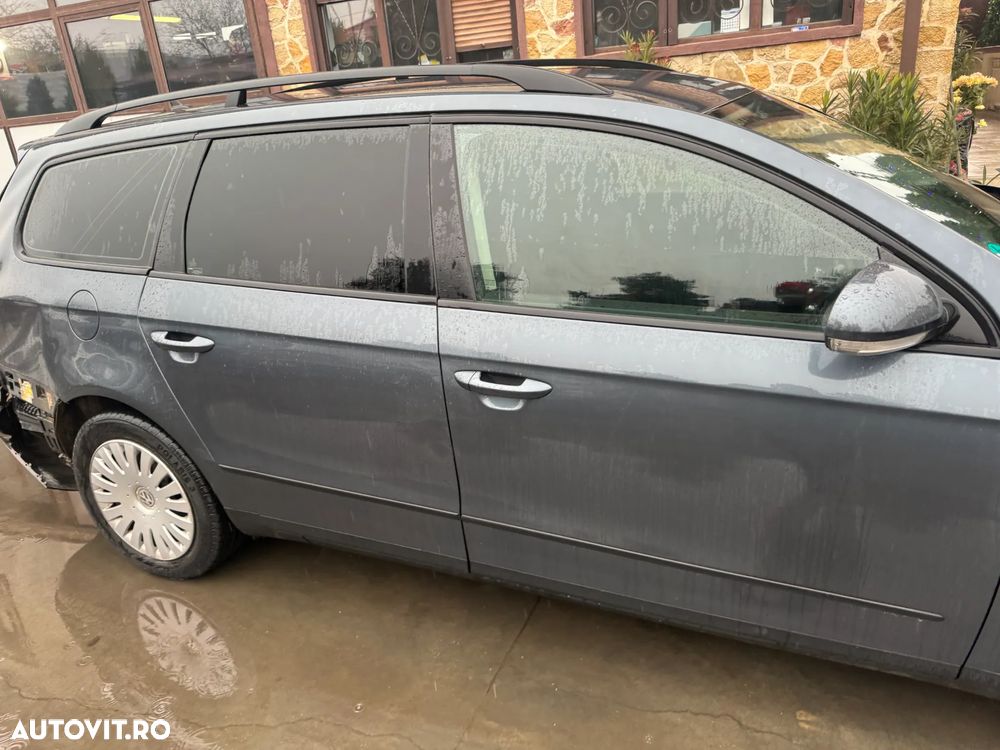 Dezmembram Passat b6 break 1.9 BLS - 4