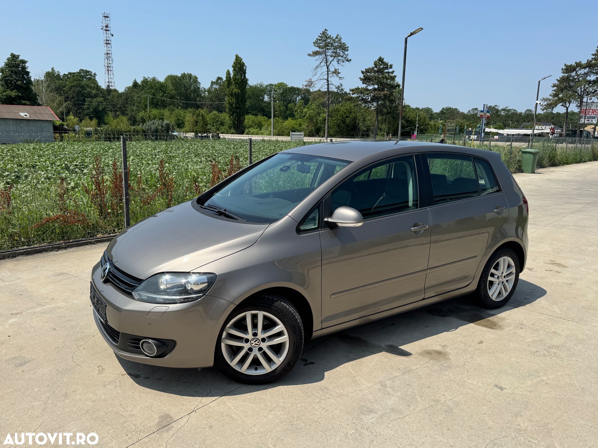 Volkswagen Golf 1.6 TDI DSG BMT Highline - 1