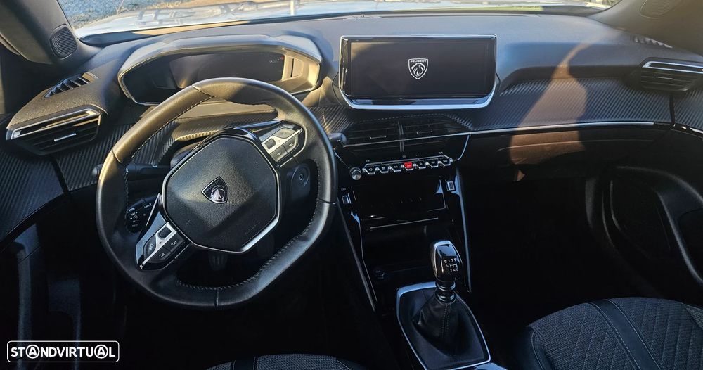 Peugeot 2008 1.2 PureTech Allure - 14