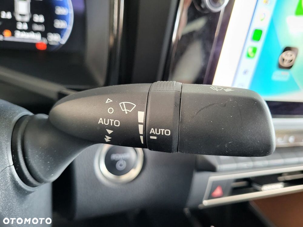 Toyota Camry - 36