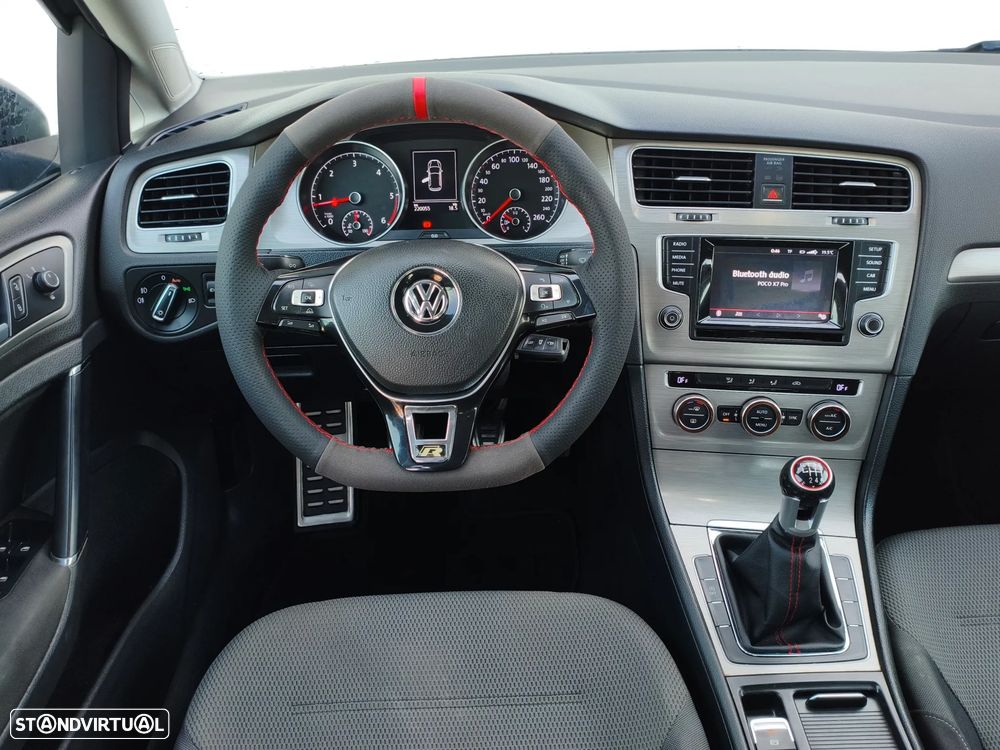 VW Golf 1.6 TDi R-Line - 21