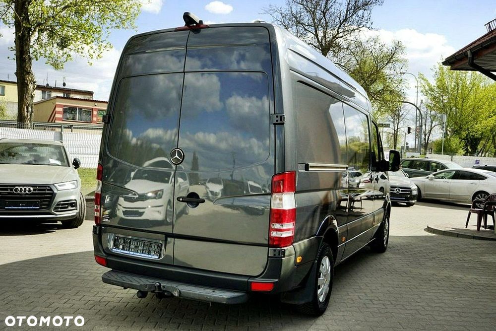 Mercedes-Benz Sprinter - 6