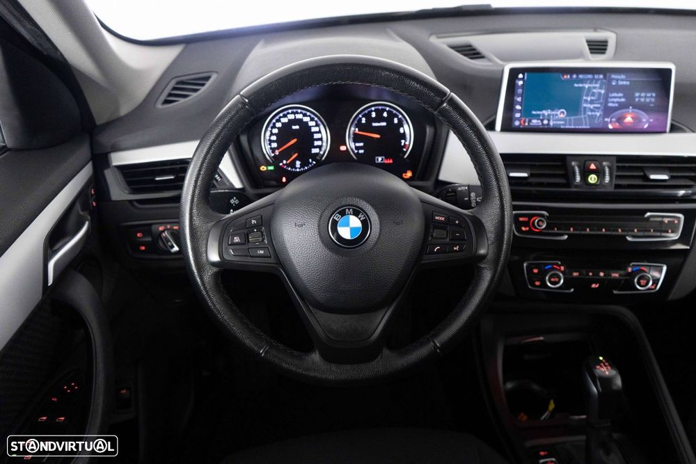 BMW X1 25 e xDrive Corporate Edition - 26