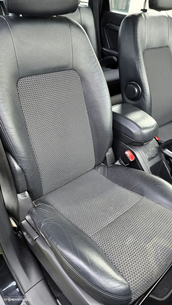 Chevrolet Captiva 2.0 VCDi Seven Extreme 7L - 30