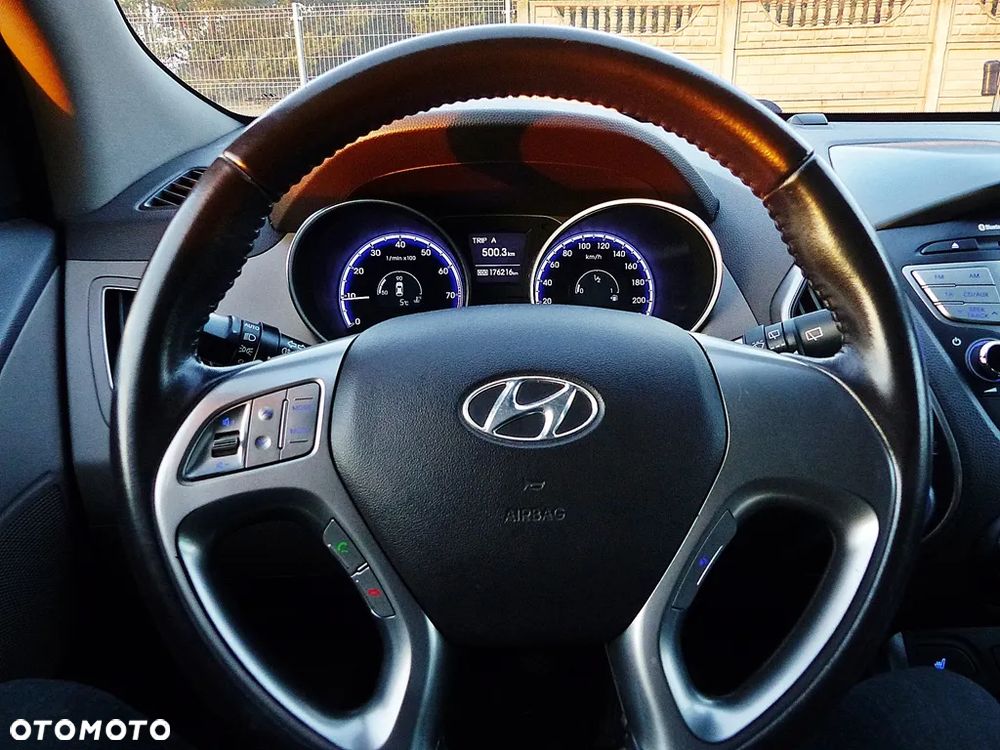 Hyundai ix35 2.0 4WD Premium - 28