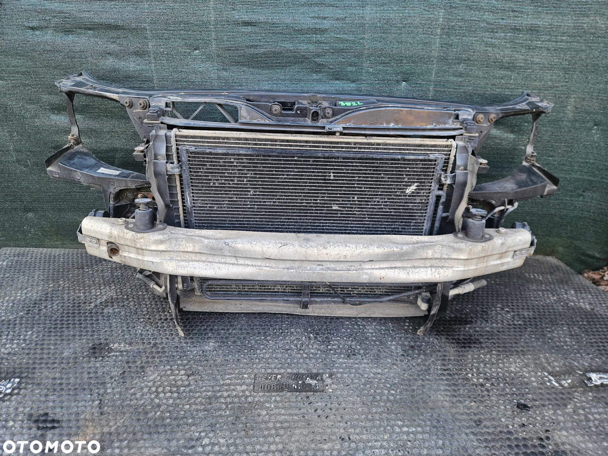 Pas Przedni 8E0805594E Wzmocnienie Czołowe Belka Zderzaka Chłodnice Wentylator 2.0 TDI 140KM AUDI A4 B7 - 2
