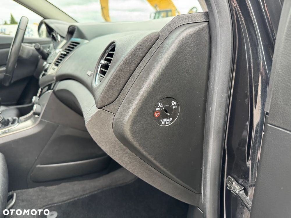 Chevrolet Cruze 1.4 T LTZ - 21