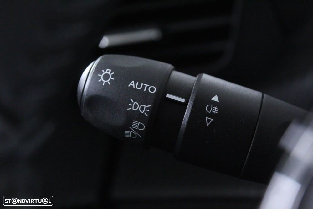 Peugeot e-208 50 kWh Style - 24