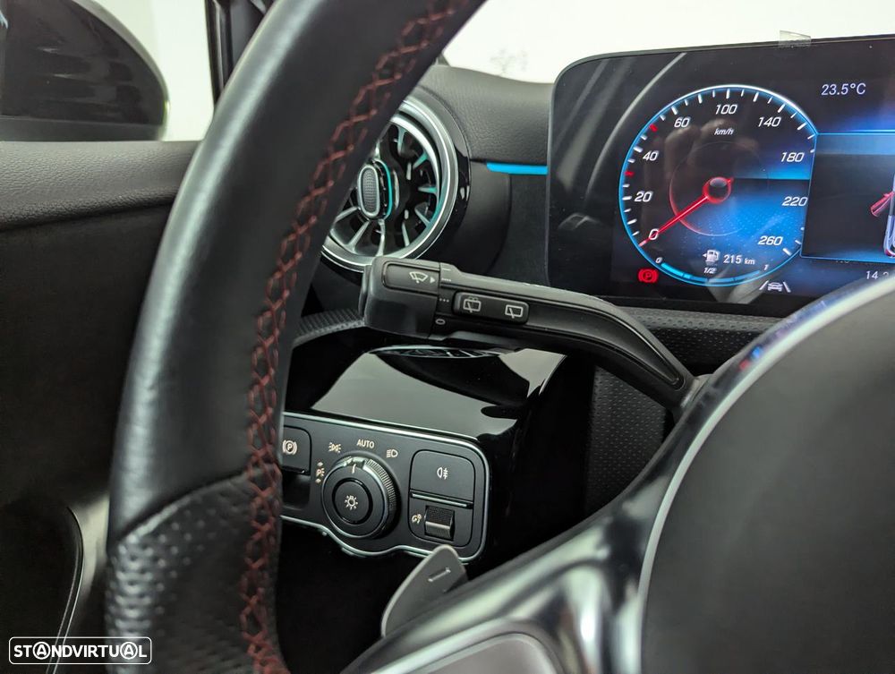 Mercedes-Benz A 250 e AMG Line - 25