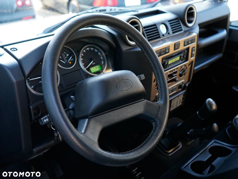 Land Rover Defender 2.4 TD4 HCPU S - 14