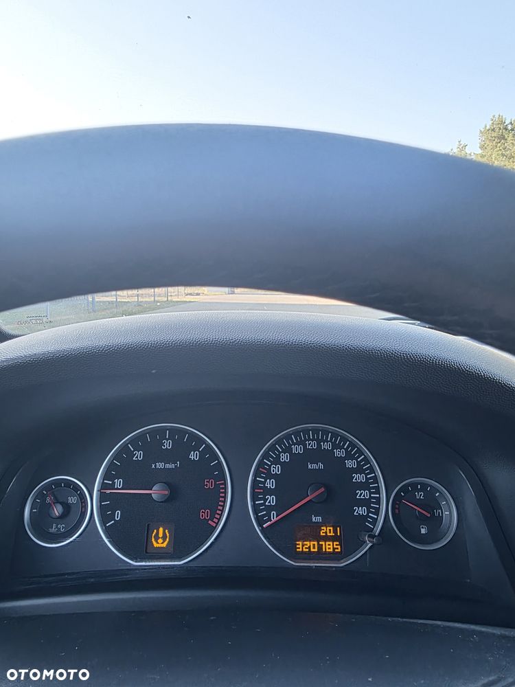 Opel Vectra - 8