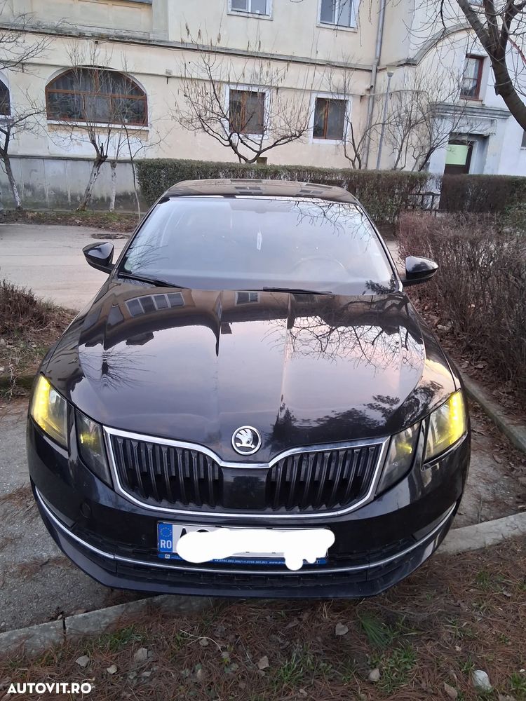 Skoda Octavia 2.0 TDI DSG Style - 1