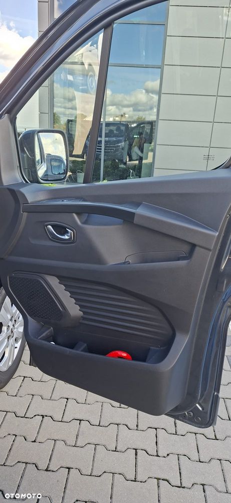 Renault Trafic 2.0 dCi EDC - 16