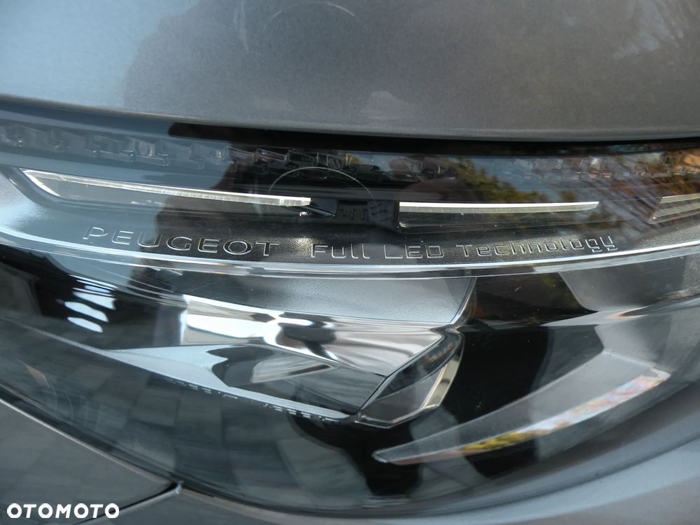 Peugeot 3008 1.5 BlueHDi Allure S&S EAT8 - 18