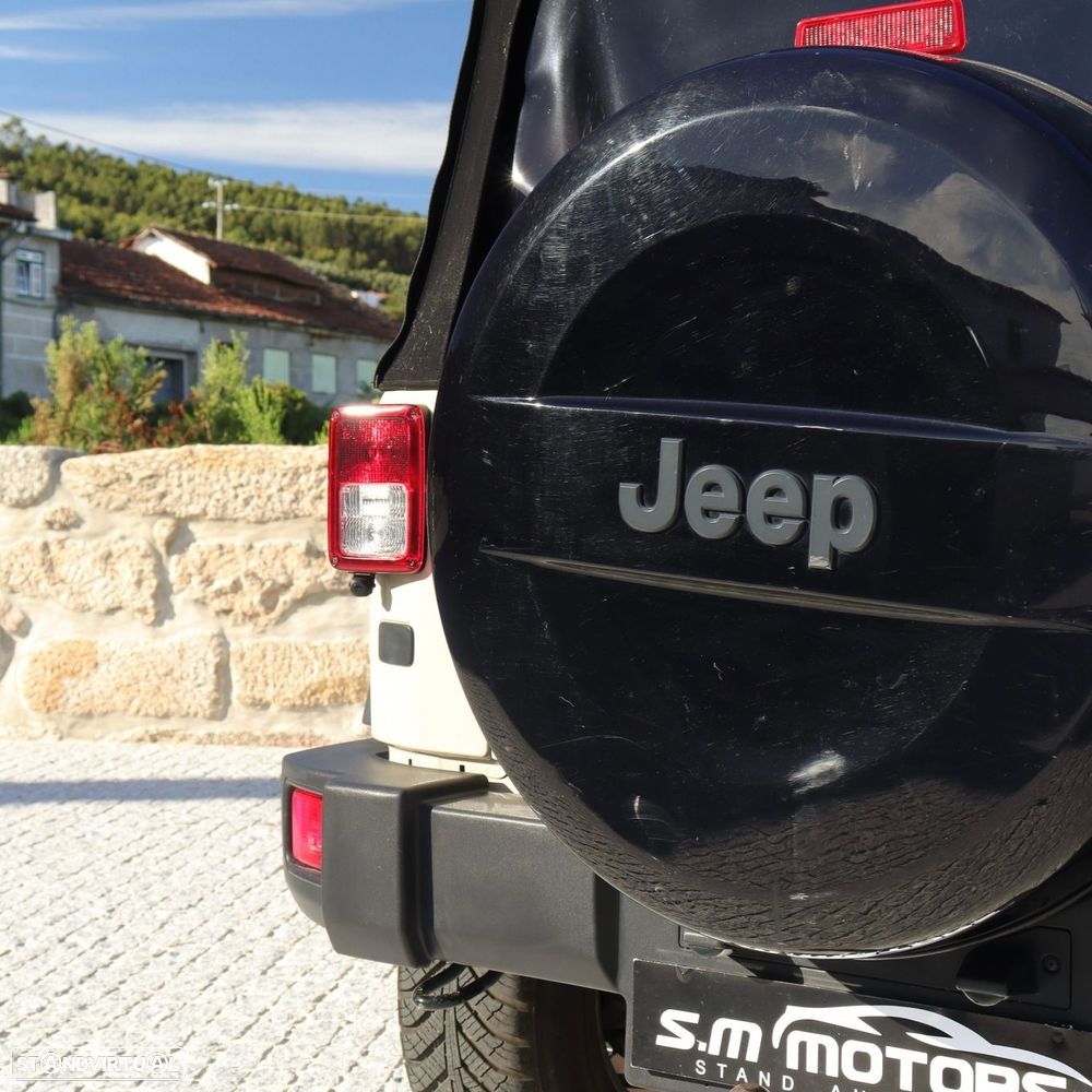 Jeep Wrangler Unlimited - 15