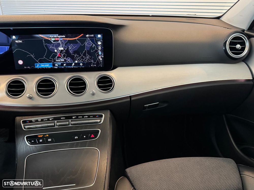 Mercedes-Benz E 220 d Avantgarde - 17