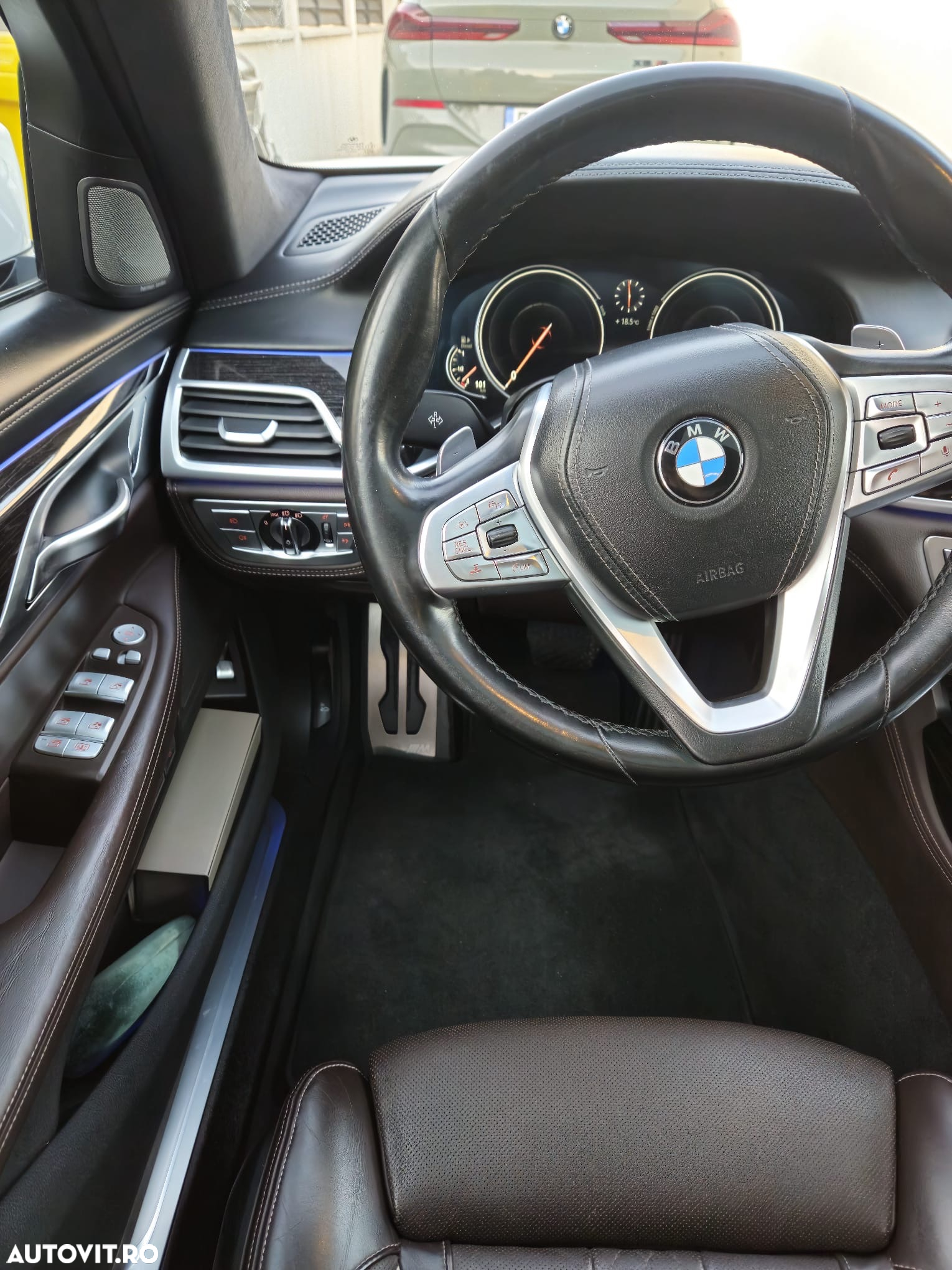 BMW Seria 7 740d xDrive - 13
